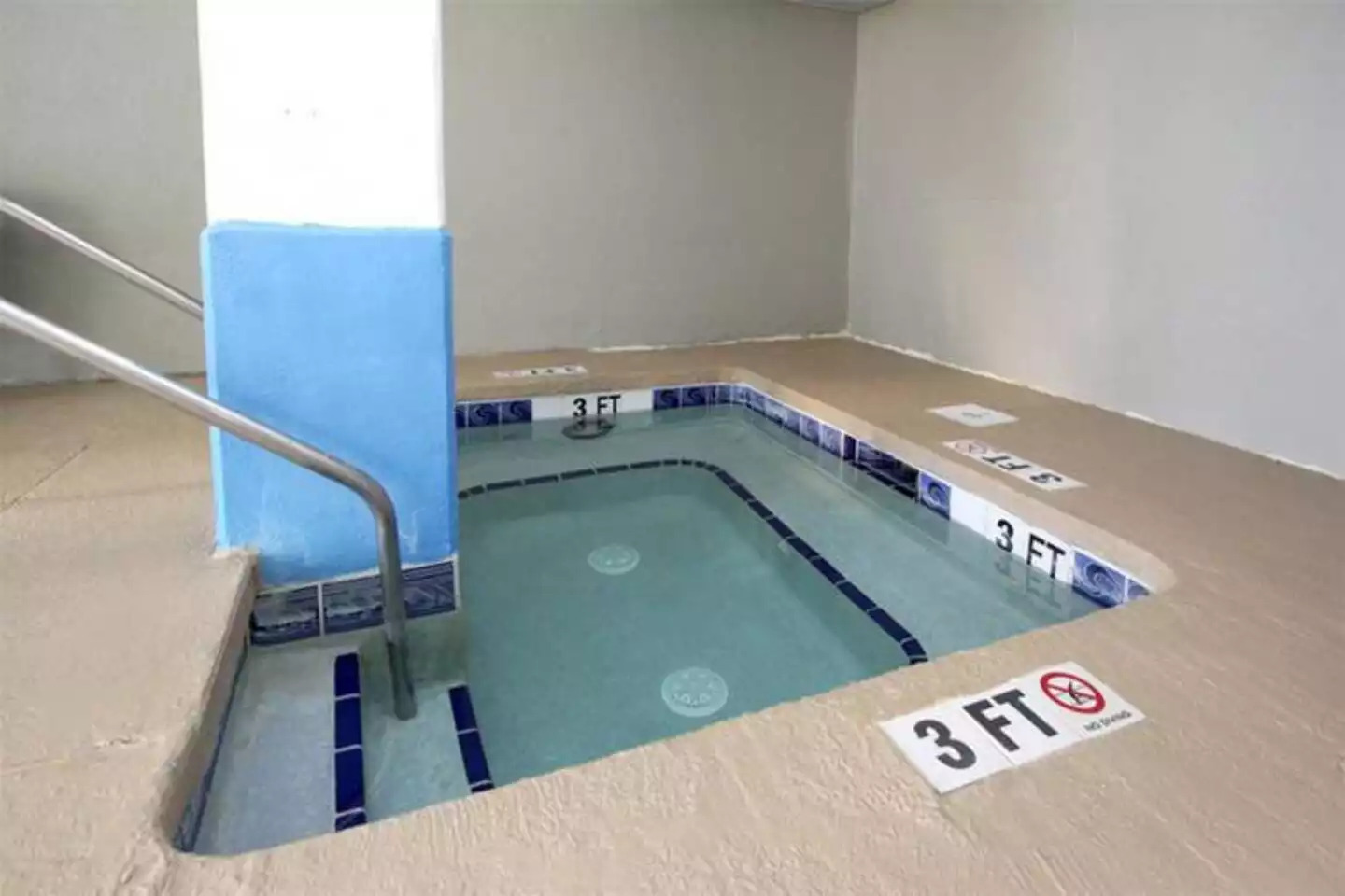 PENTHOUSE OCEANFRONT RETREAT ROOFTOP TERRACE KING Ensuite ZP2 - North Myrtle Beach PENTHOUSE OCEANFRONT RETREAT ROOFTOP TERRACE KING Ensuite ZP2 - North Myrtle Beach
