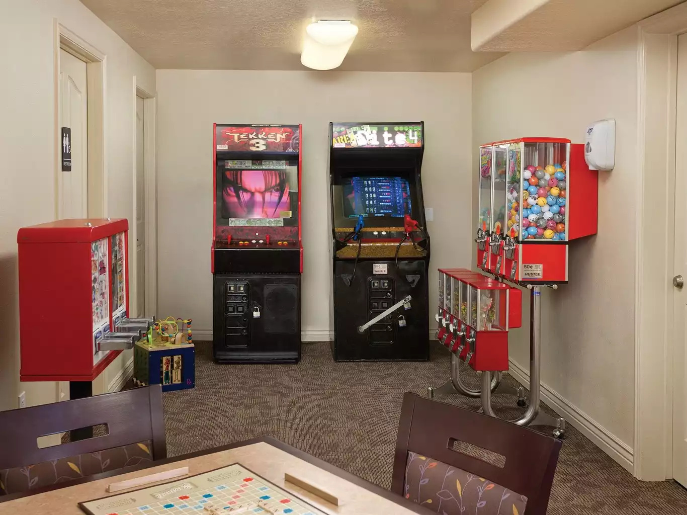 Game Room Game Room - Midway Resort 2bdr Queen - Midway