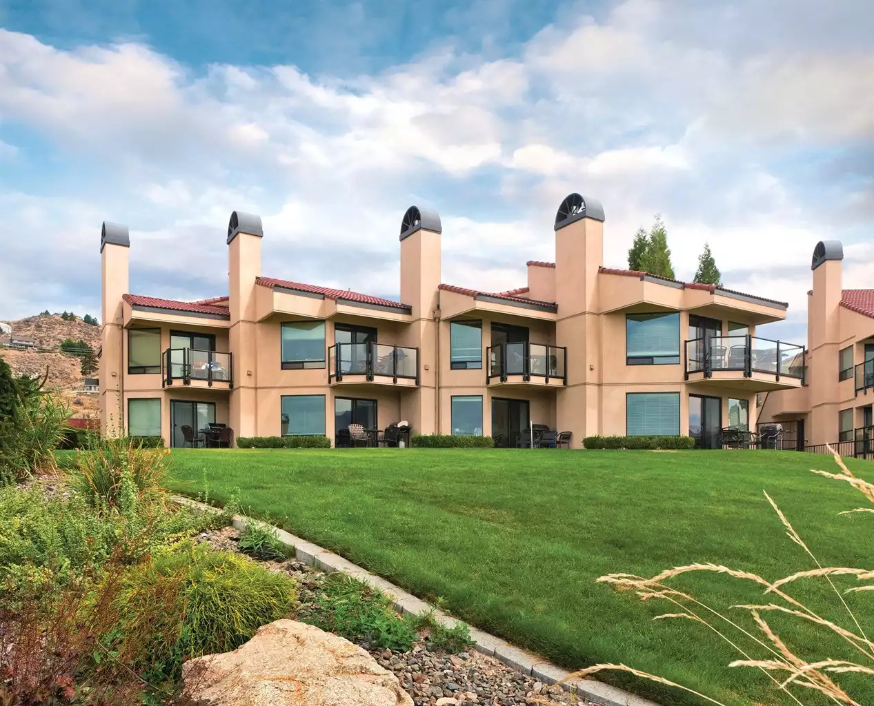 Exterior View Exterior View - Lake Chelan Shores 1bdr - Chelan