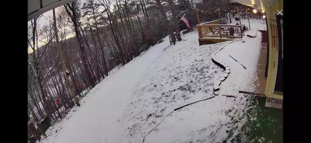Driveway covered in snow on Christmas Day 2022 Driveway covered in snow on Christmas Day 2022 - Paradise at the Smokies Cabin - Sevierville