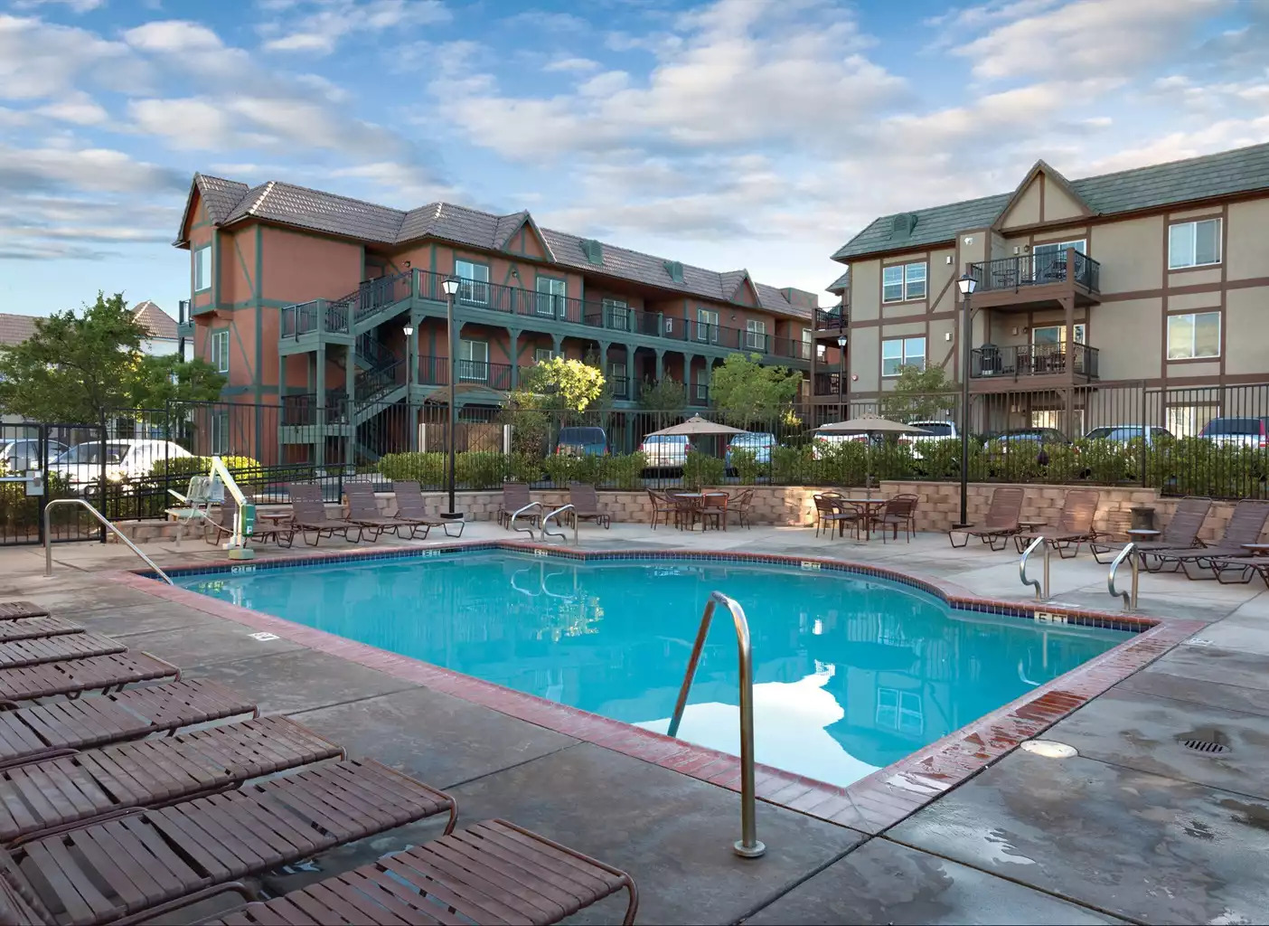 Pools & Hot Tubs Pools & Hot Tubs - Solvang Resort Studio - Solvang