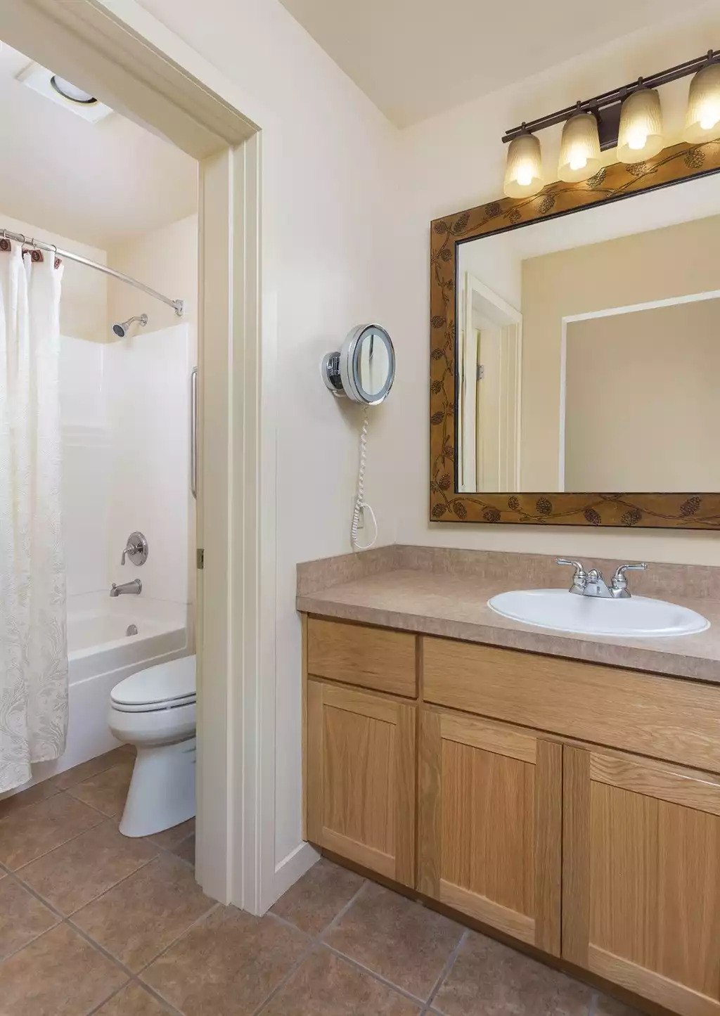 Bathroom Bathroom - Seventh Mountain Resort 1bdr - Bend