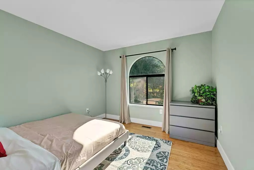 Third bedroom with a queen bed, chest, closet, side table. Third bedroom with a queen bed, chest, closet, side table. - NEW Unobstructed Lake/Mountain View home, movie rm - Kelseyville
