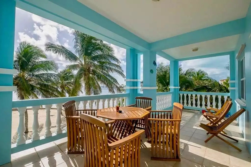Large covered balcony/veranda for relaxing & dining with a fabulous view! Large covered balcony/veranda for relaxing & dining with a fabulous view! - B2, Sunset Beach Resort, San Pedro - San Pedro