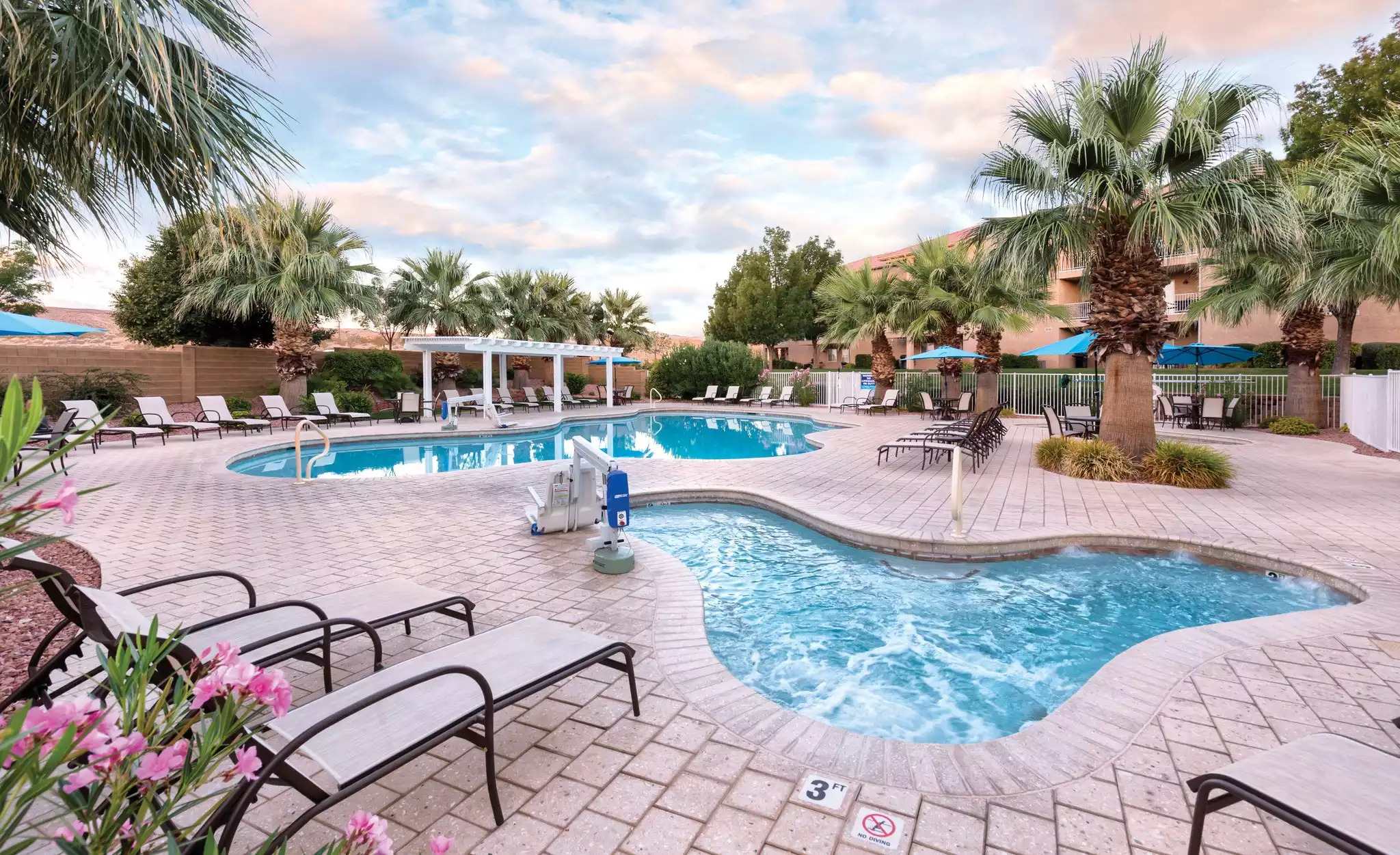 Pools & Hot Tubs Pools & Hot Tubs - St. George Resort 2bdr Queen - St. George