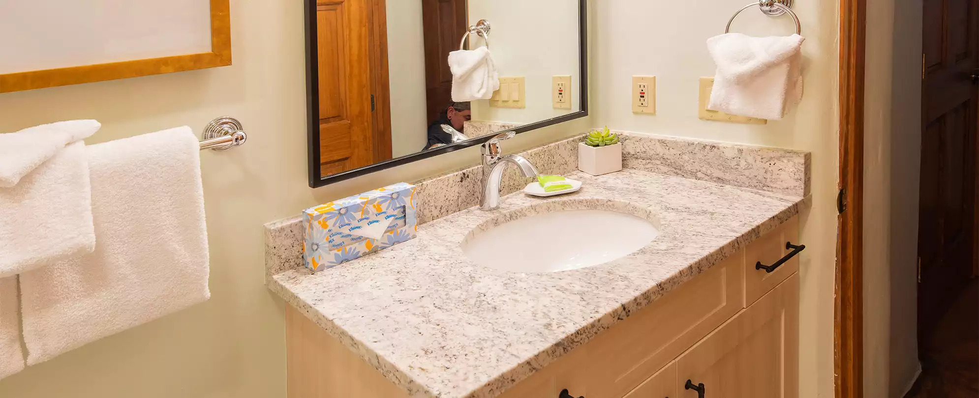 Bathroom Bathroom - Santa Fe Resort Hotel - Santa Fe