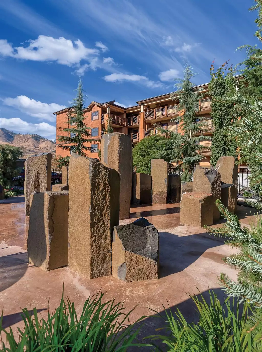 Exterior View Exterior View - Lake House Resort 1bdr Deluxe - Chelan
