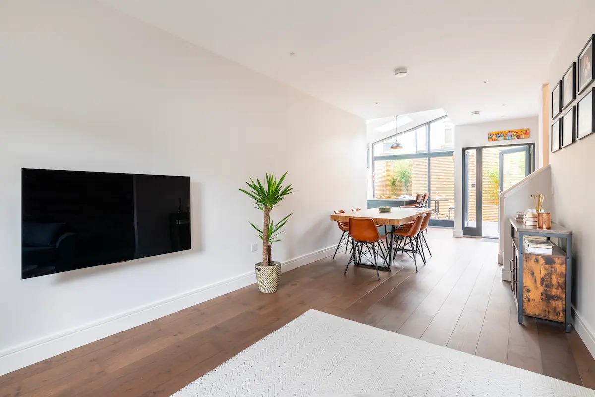 Luxury Historic Redbrick Townhouse in Portobello Dublin