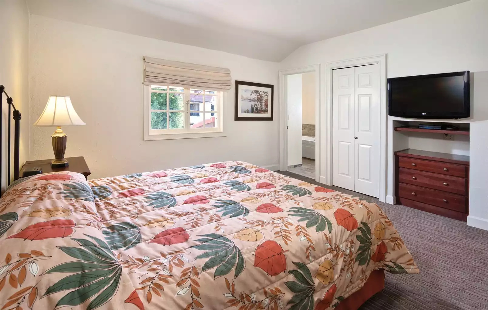 Master Bedroom Master Bedroom - Clear Lake Resort 2bdr - Nice