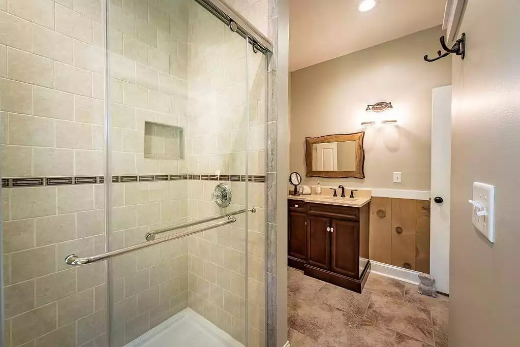 Walk-in shower. We provide shampoo, conditioner, and body wash in both bathrooms. Walk-in shower. We provide shampoo, conditioner, and body wash in both bathrooms. - Fox View Cottage - Rising Fawn