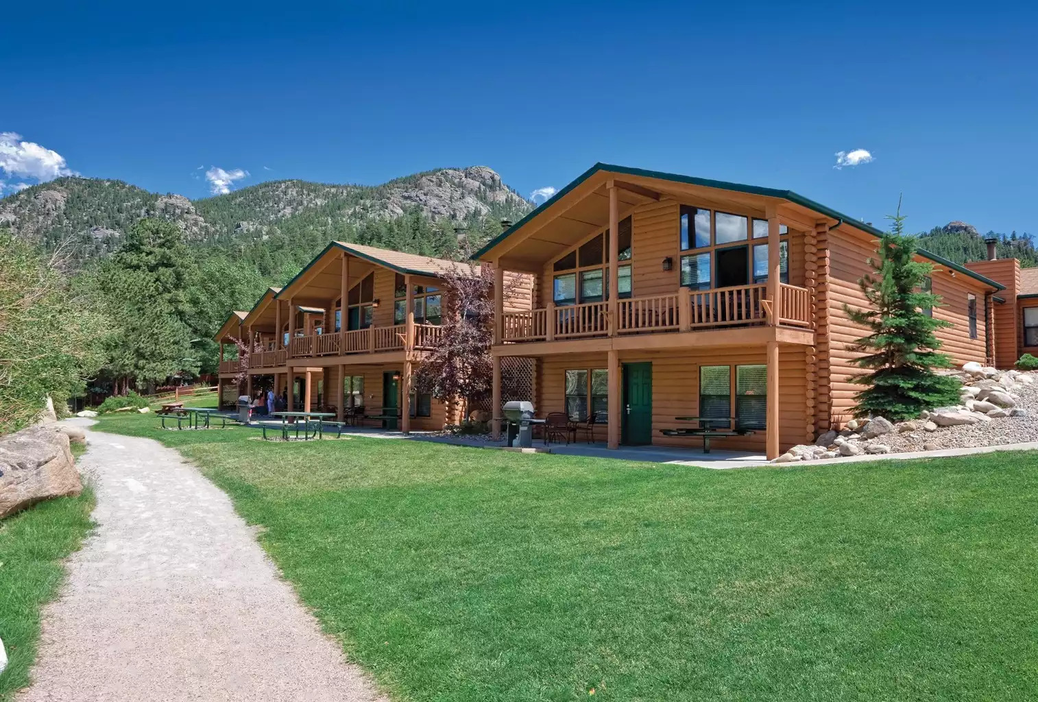 Exterior View Exterior View - Estes Park Resort 2bdr Queen - Estes Park