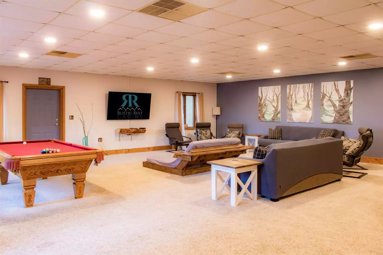 Lower Level Living Room with Pool Table and 70"TV Lower Level Living Room with Pool Table and 70"TV - The Hive Lodge - Whittier