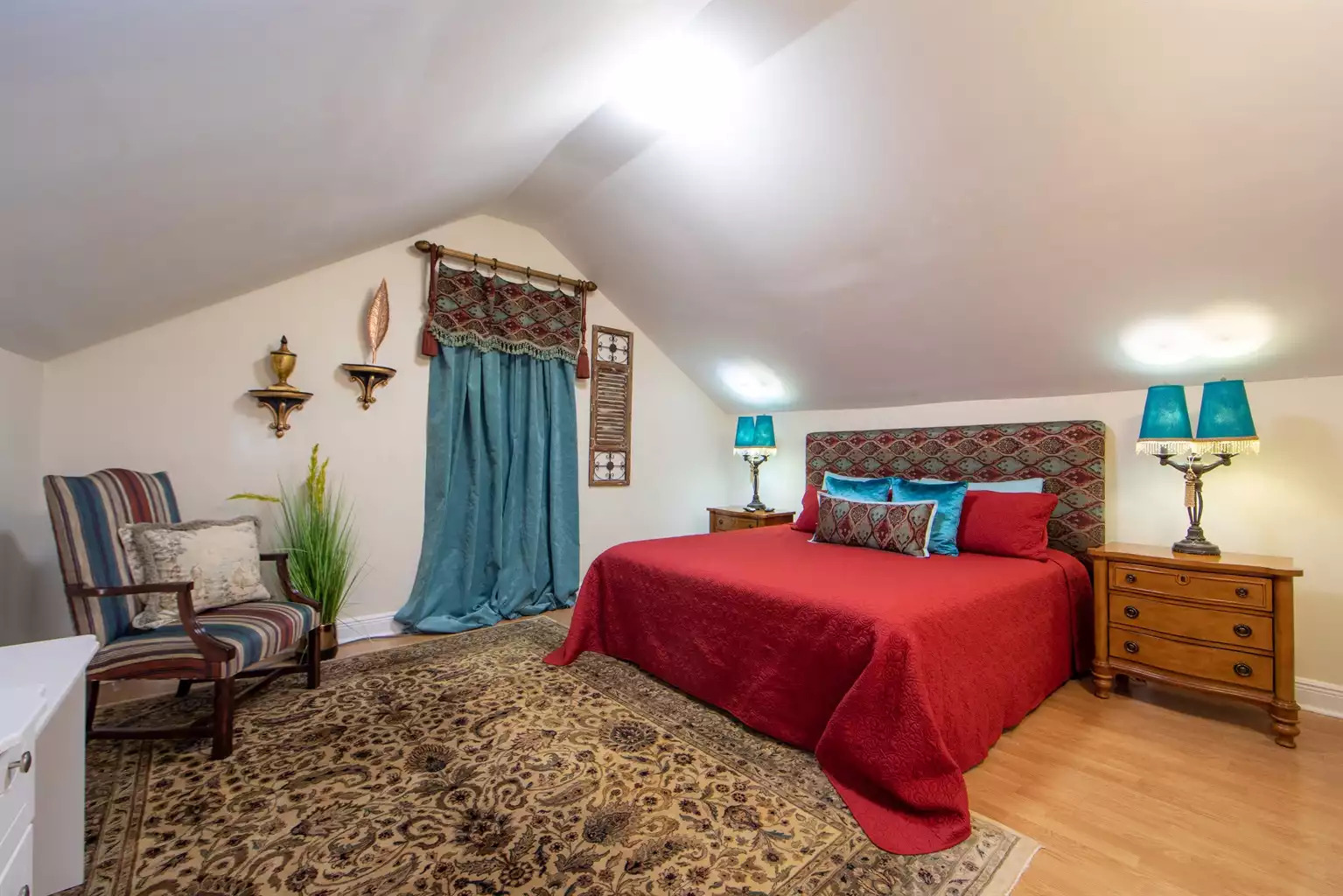 3rd bedroom with king bed 3rd bedroom with king bed - SuperHost 7yrs Real New Orleans Charm,A+Loc - Bywater