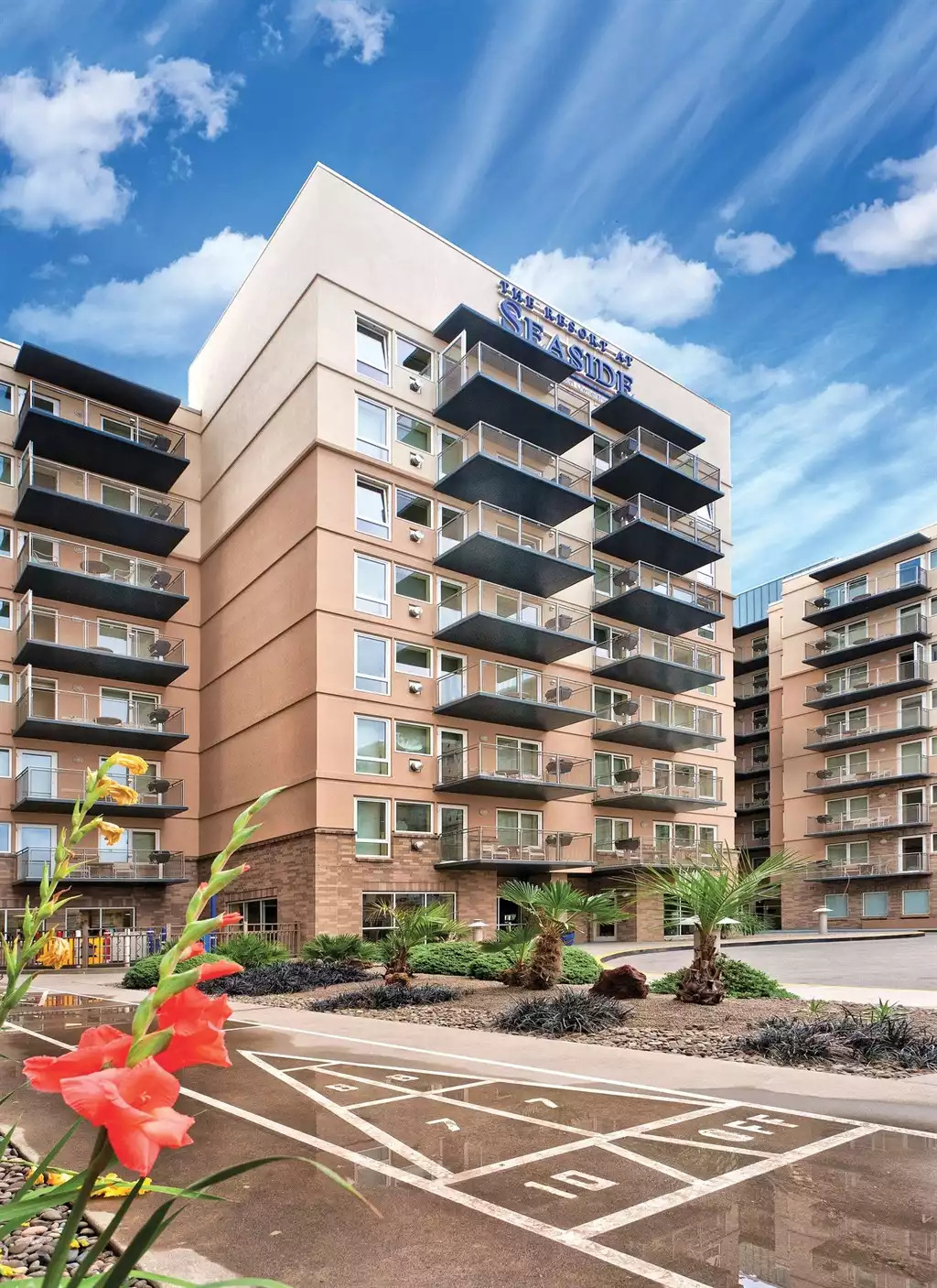 Exterior View Exterior View - Seaside Resort 2bdr Queen - Seaside