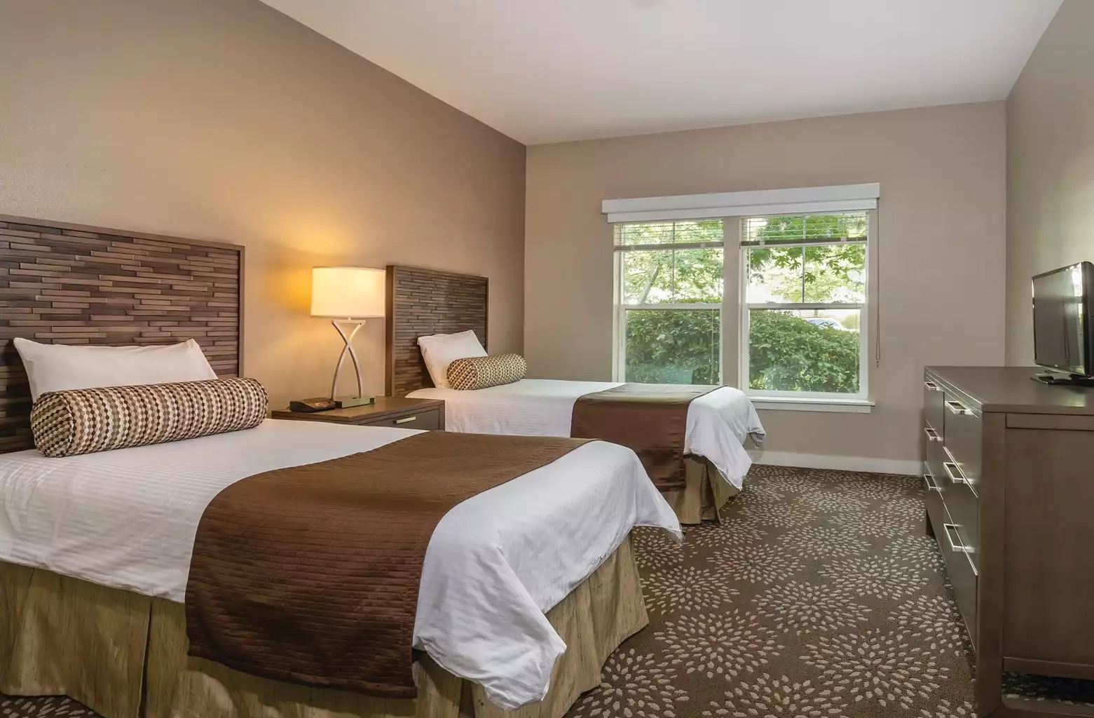 Bedroom 2 w/ Twin Beds Bedroom 2 w/ Twin Beds - Windsor Resort 2bdr Twin - Windsor