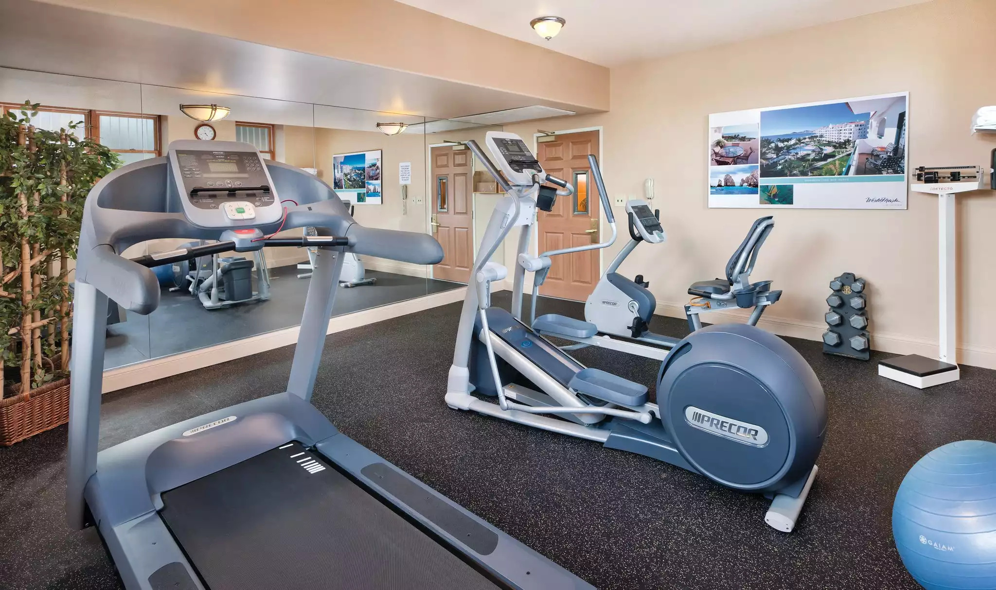 Indoor Gym Indoor Gym - Balboa Park Resort 1bdr Hotel - San Diego County