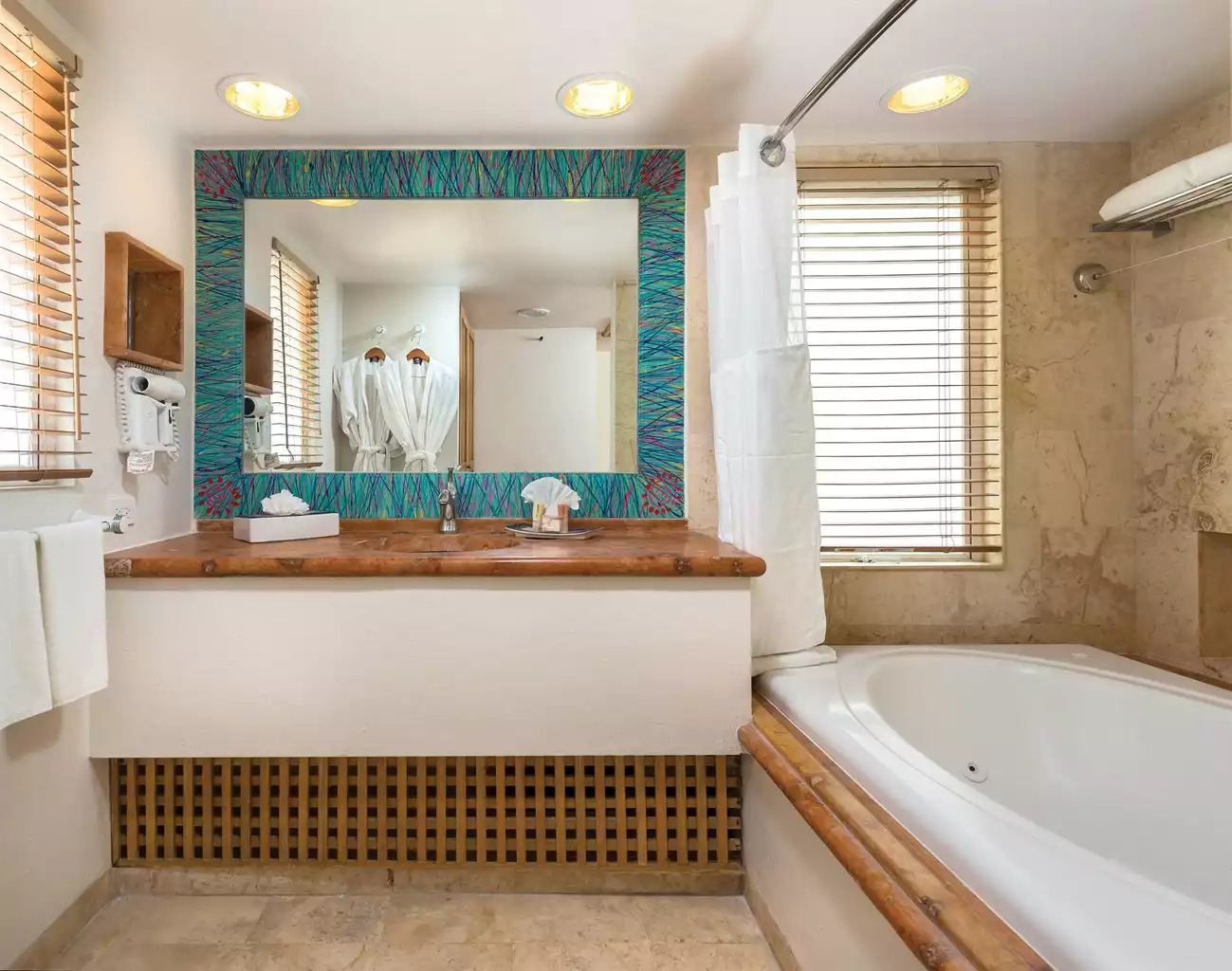 Bathroom Bathroom - Isla Mujeres Resort Studio Hotel King #A - Isla Mujeres