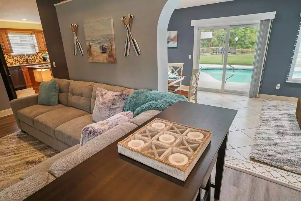 Cozy living area with many board games. Cozy living area with many board games. - Heated Saltwater Pool*Harry Potter*Fire Pit*BBQ*EV - St. Augustine