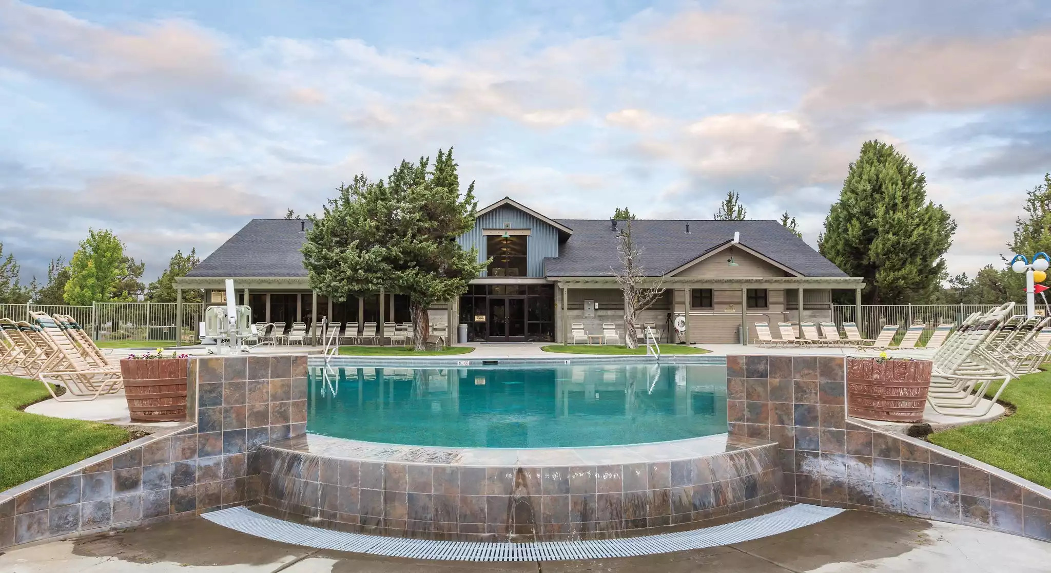 Adult & Kids Pool Adult & Kids Pool - Eagle Crest Resort 3bdr Chalet - Redmond