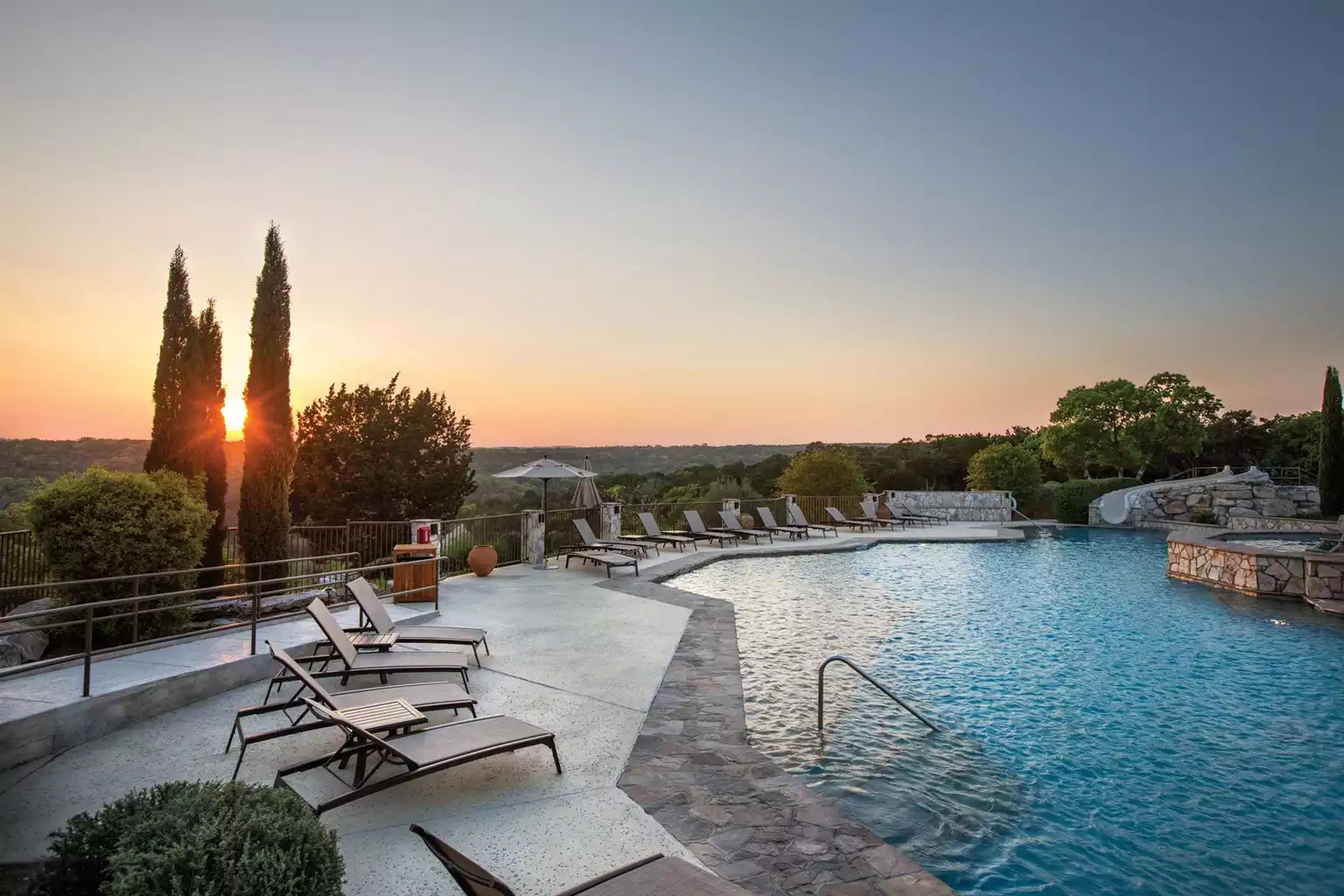 Overlooking Pool Overlooking Pool - Stablewood Springs Resort 2bdr - Hunt