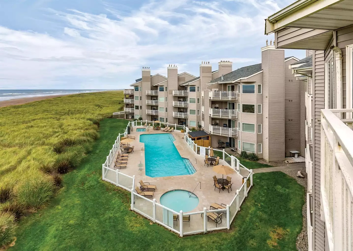 Pools & Hot Tubs Pools & Hot Tubs - Mariner Village 2bdr - Ocean Shores