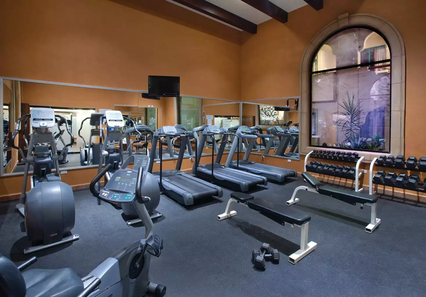 Indoor Gym Indoor Gym - Coral Baja Resort 1bdr - San José del Cabo