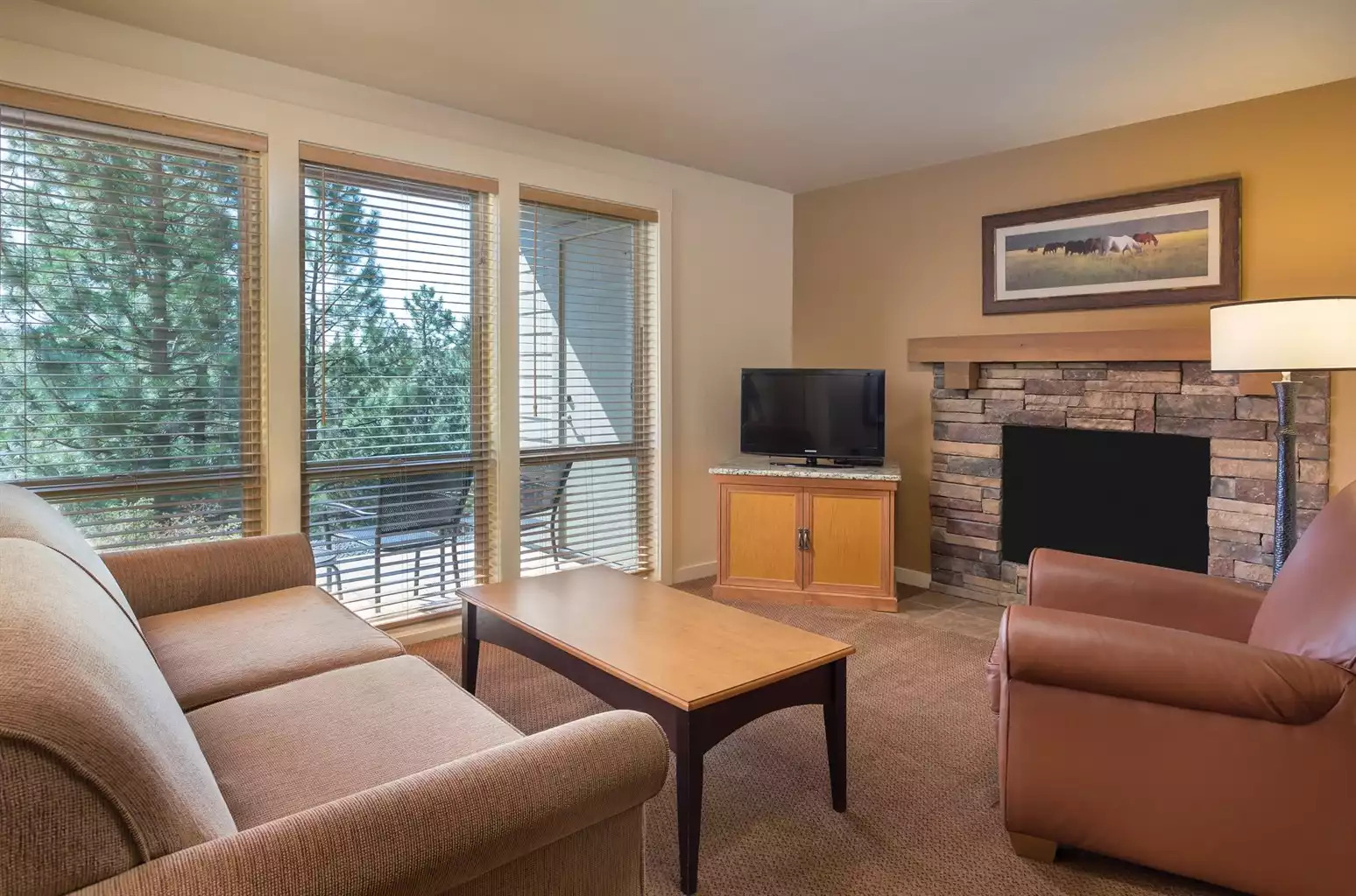 Living Area Living Area - Seventh Mountain Resort 1bdr - Bend
