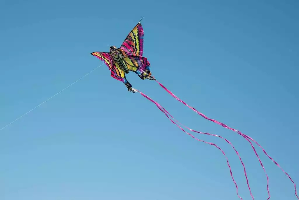 There are few things as relaxing as flying a kite. And a kite is a common sight on the beautiful Alabama beaches. There are few things as relaxing as flying a kite. And a kite is a common sight on the beautiful Alabama beaches. - Shipwrecked Beach House Orange Beach, Alabama - Orange Beach
