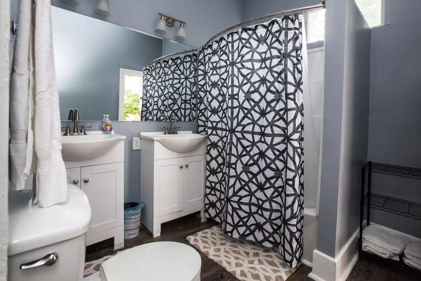 Upstairs full bathroom with dual vanities Upstairs full bathroom with dual vanities - Unit 1 – Charming Authentic Mid City! - New Orleans
