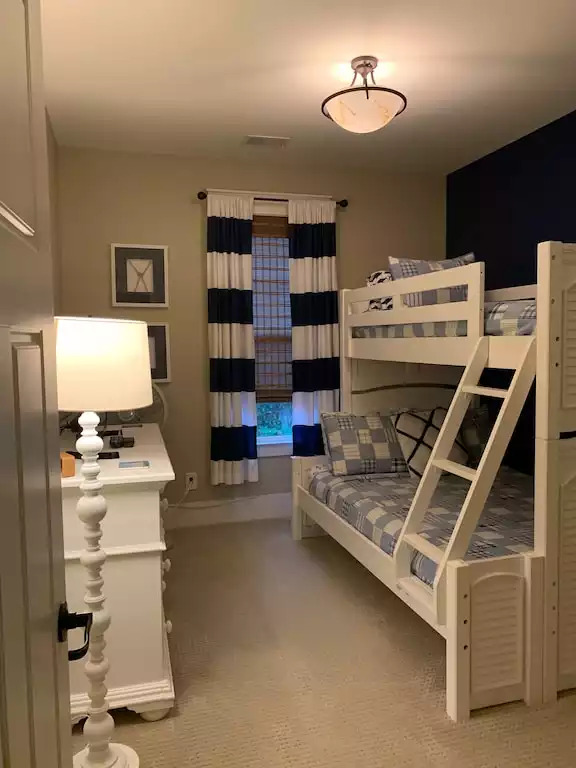 Guest Room - twin over full bunk and flat screen tv with cable Guest Room - twin over full bunk and flat screen tv with cable - Cabana Azul - North Myrtle Beach