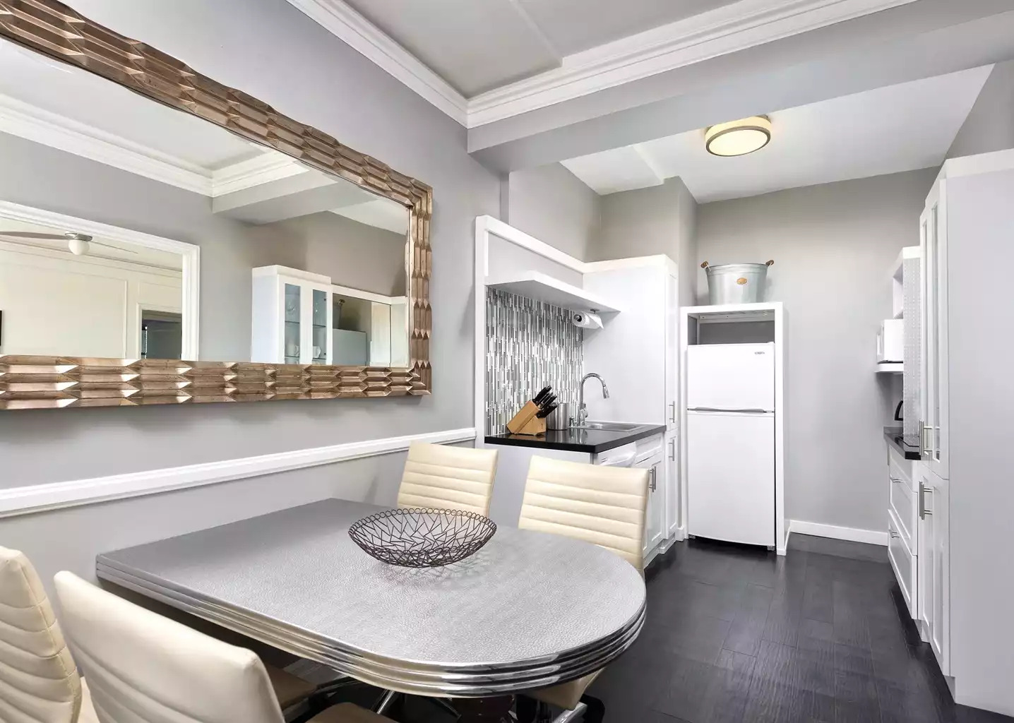 Kitchen Kitchen - Inn at the Park Resort Studio King - San Diego County