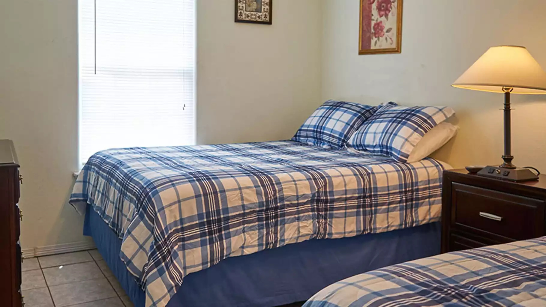 Two queen size beds in Bedroom #2 Two queen size beds in Bedroom #2 - Casa Caracol B - South Padre Island