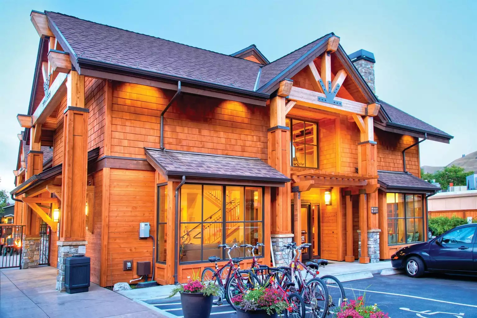 Exterior View Exterior View - Lake House Resort 1bdr Deluxe - Chelan