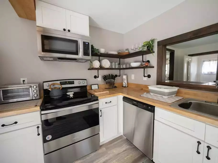 Full Kitchen with stainless steel appliances Full Kitchen with stainless steel appliances - A & R Hacienda - In the Heart of Callicoon, NY - Callicoon