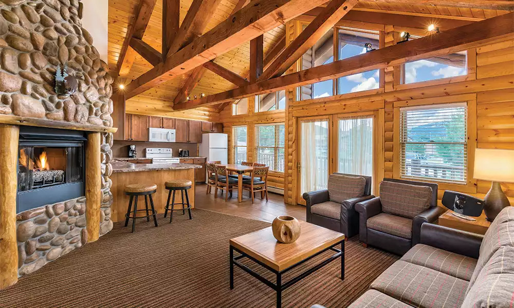 Kitchen & Living Area Kitchen & Living Area - Estes Park Resort 3bdr - Estes Park