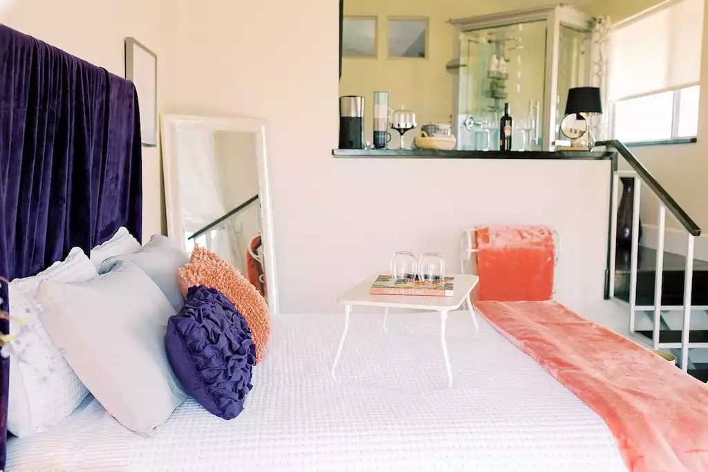 Time to relax? This room provides everything you dream about. Time to relax? This room provides everything you dream about. - Be Suite - Vineyard Retreat - Paso Robles