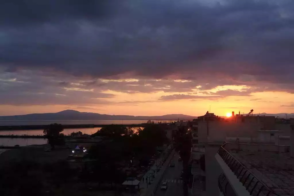 Seafront Penthouse LEO Mood 783xx: Every day a different sunset Seafront Penthouse LEO Mood 783xx: Every day a different sunset - Seafront Penthouse / LEO - Kalamata