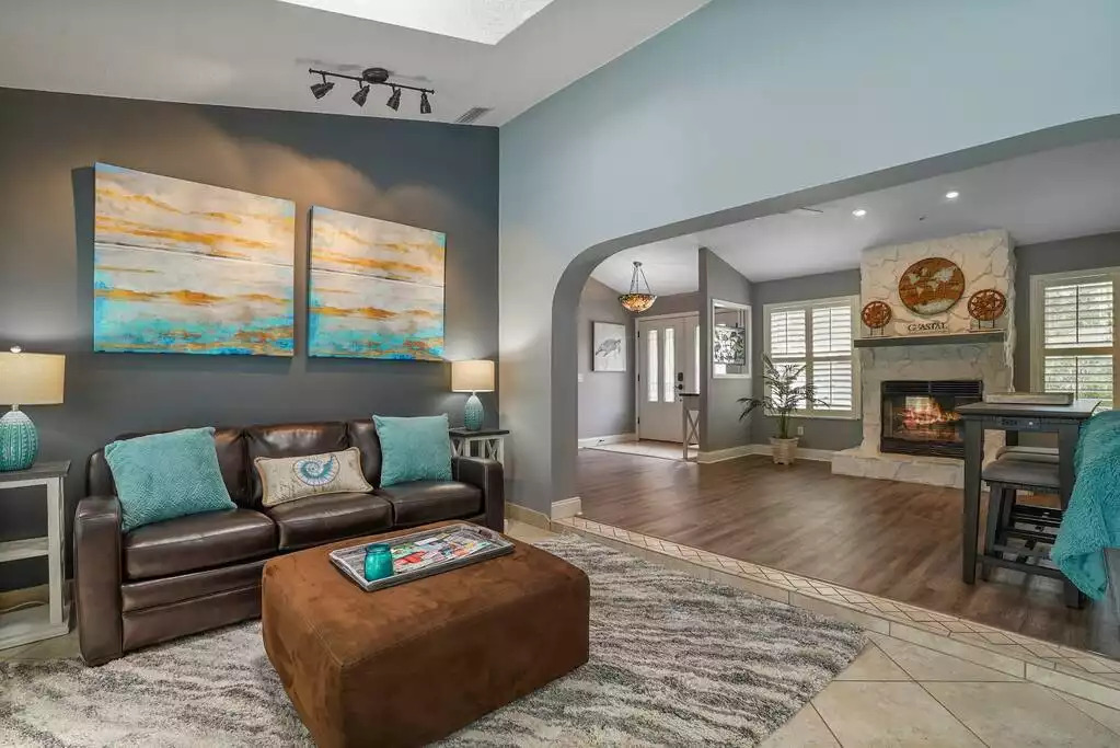 Common area with queen size pull-out sleeper sofa. Common area with queen size pull-out sleeper sofa. - Heated Saltwater Pool*Harry Potter*Fire Pit*BBQ*EV - St. Augustine