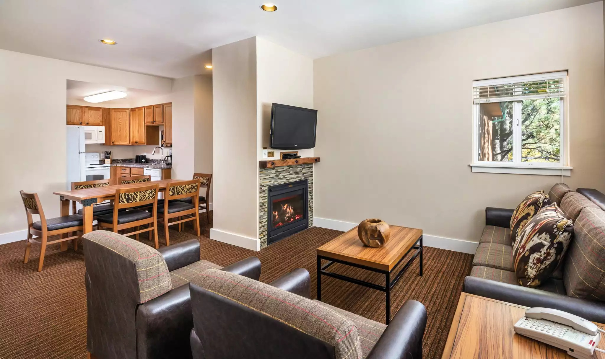 Kitchen & Living Area Kitchen & Living Area - Estes Park Resort 2bdr Queen - Estes Park