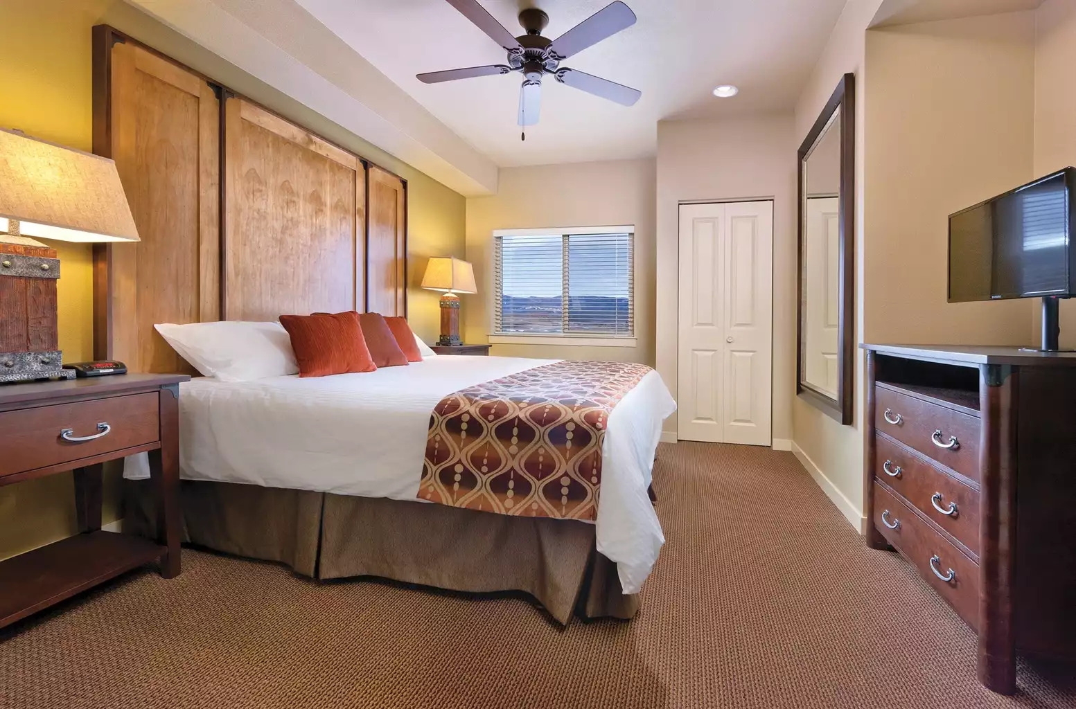 Master Bedroom Master Bedroom - Rocky Mountain Preserve Resort 1bdr Deluxe - Granby
