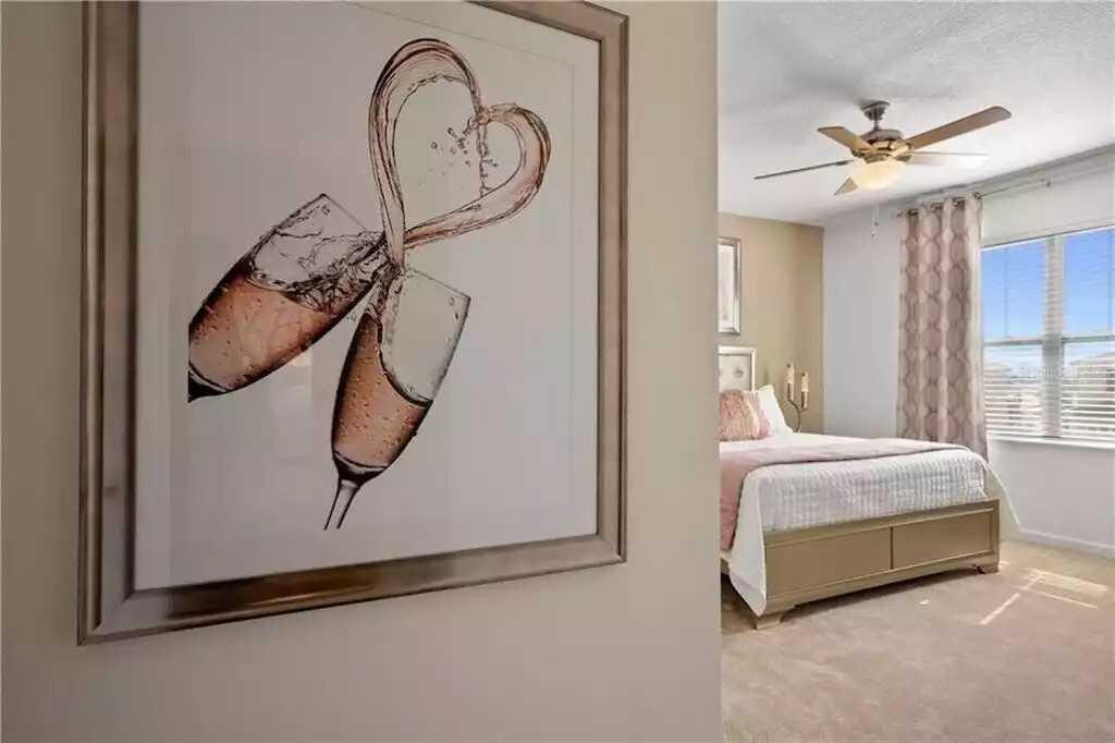 #11 Pink Champagne Master bedroom is upstairs, king bed w full attached bathroom #11 Pink Champagne Master bedroom is upstairs, king bed w full attached bathroom - Splendid Solterra - Davenport