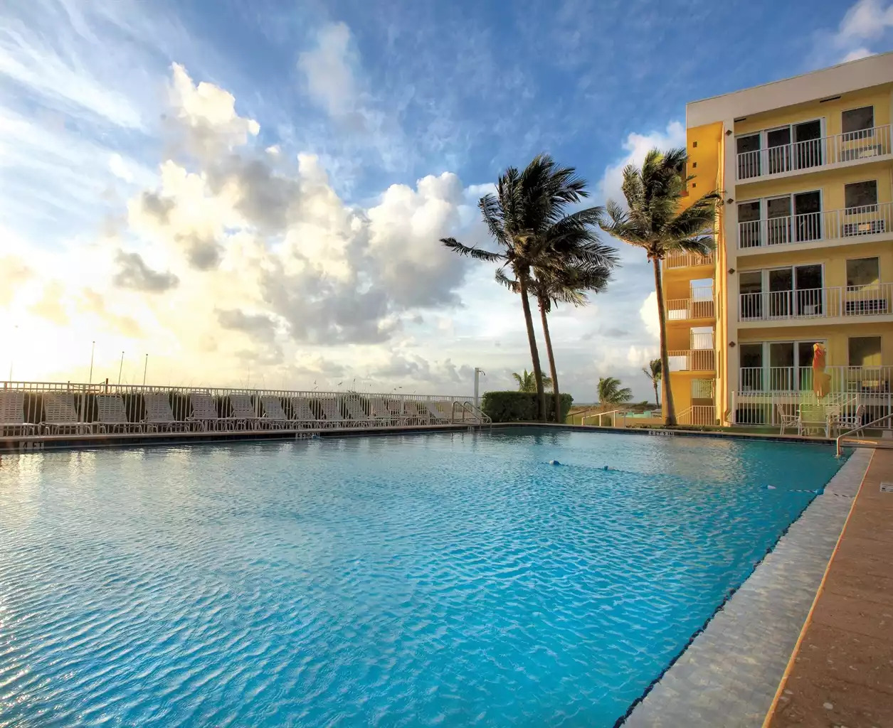 Adult & Kids Pool Adult & Kids Pool - Sea Gardens Resort 1bdr - Pompano Beach