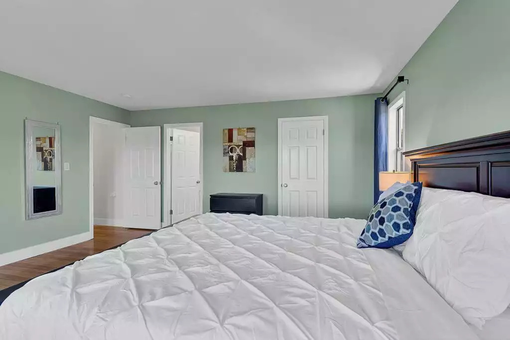 Primary (master) Bedroom Primary (master) Bedroom - NEW Unobstructed Lake/Mountain View home, movie rm - Kelseyville