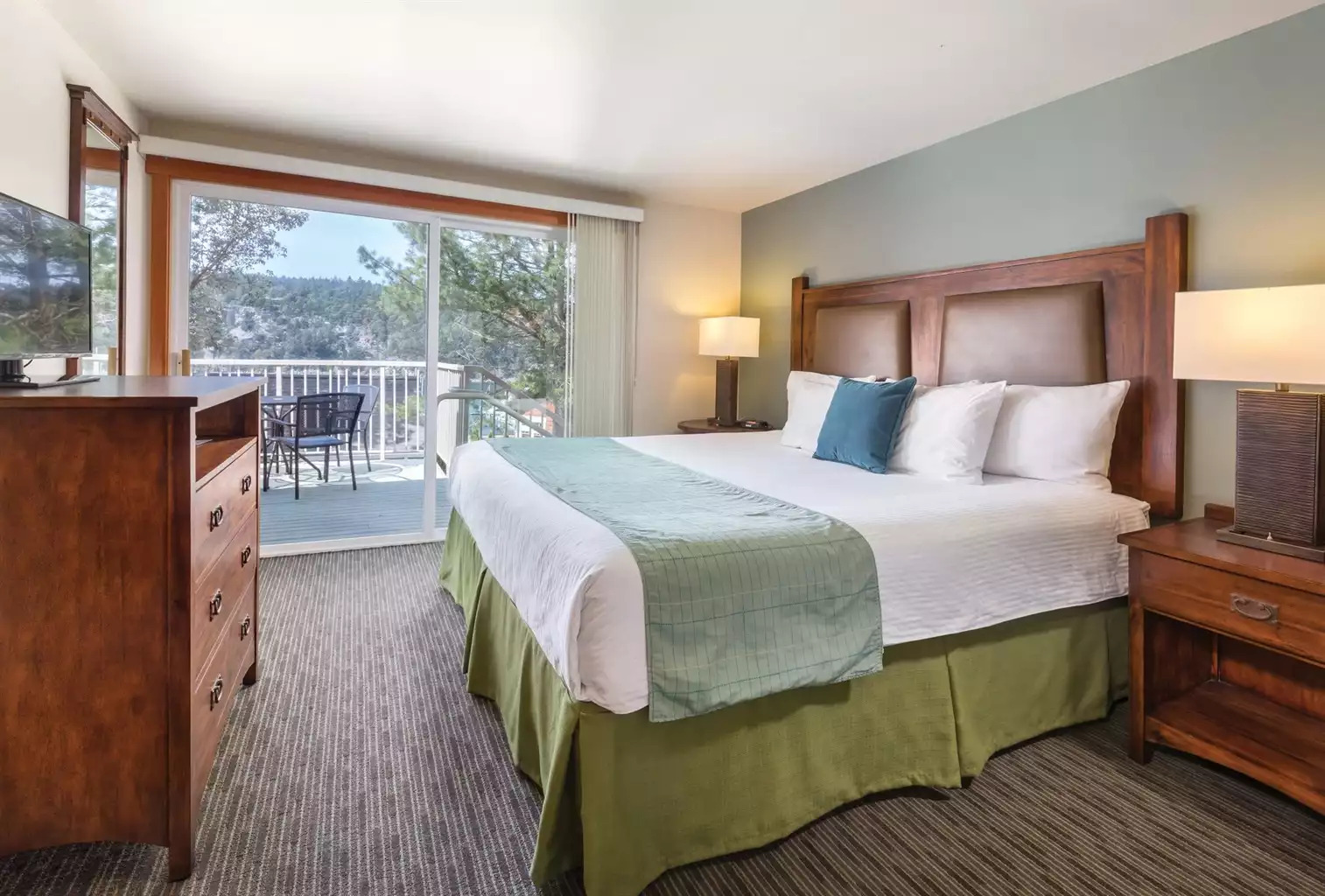 Master Bedroom Master Bedroom - Deer Harbor Resort 1bdr Hillside Suite - Deer Harbor