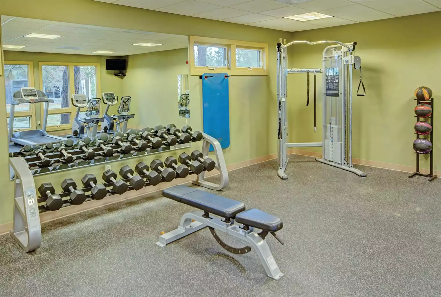 Indoor Gym Indoor Gym - Seventh Mountain Resort Studio - Bend