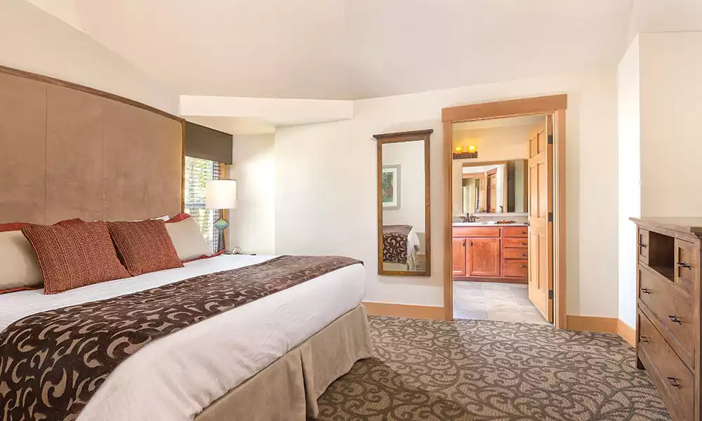 Master Bedroom Master Bedroom - Deer Harbor Resort 2bdr Presidential - Deer Harbor