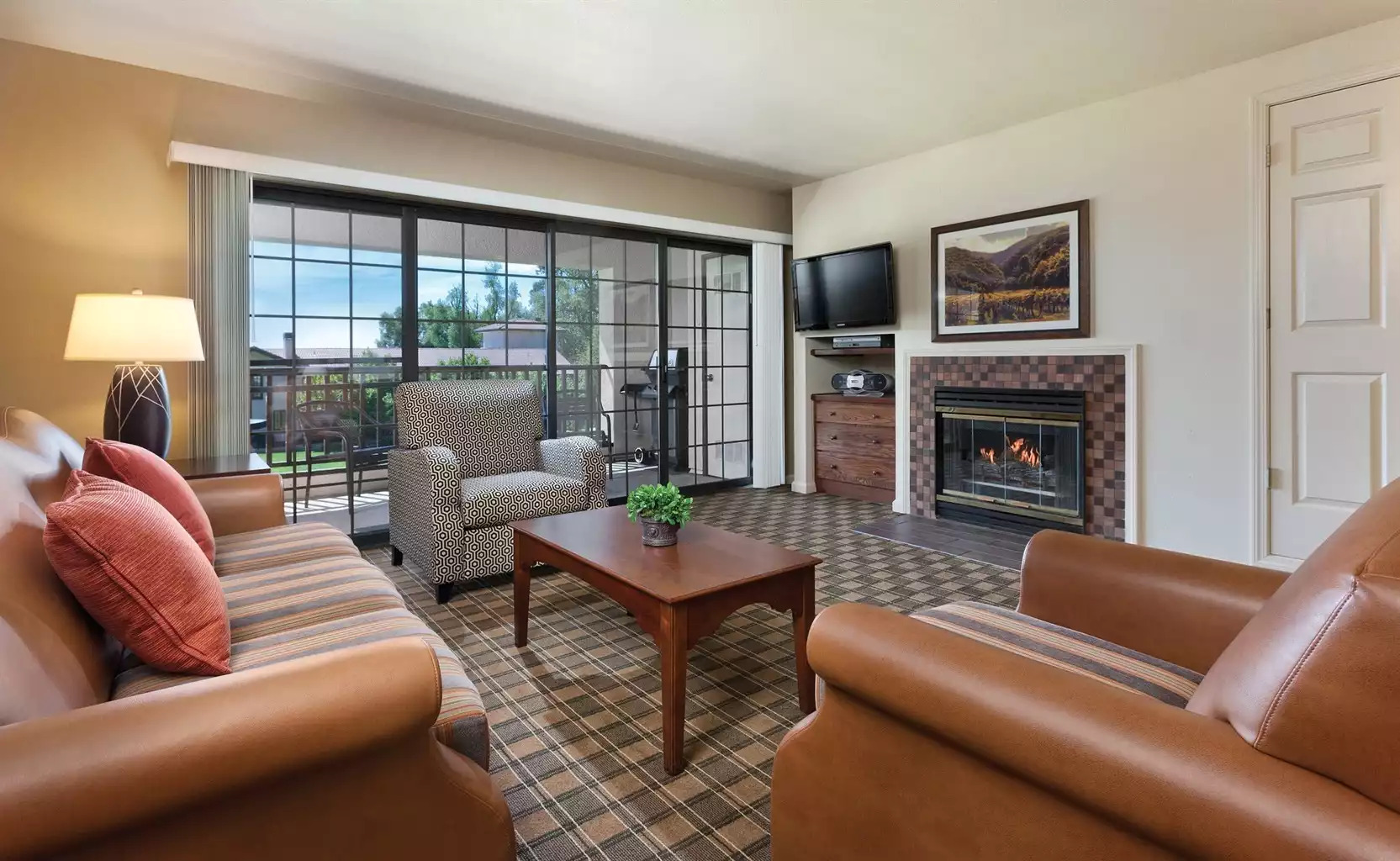 Living Area Living Area - Clear Lake Resort 2bdr - Nice