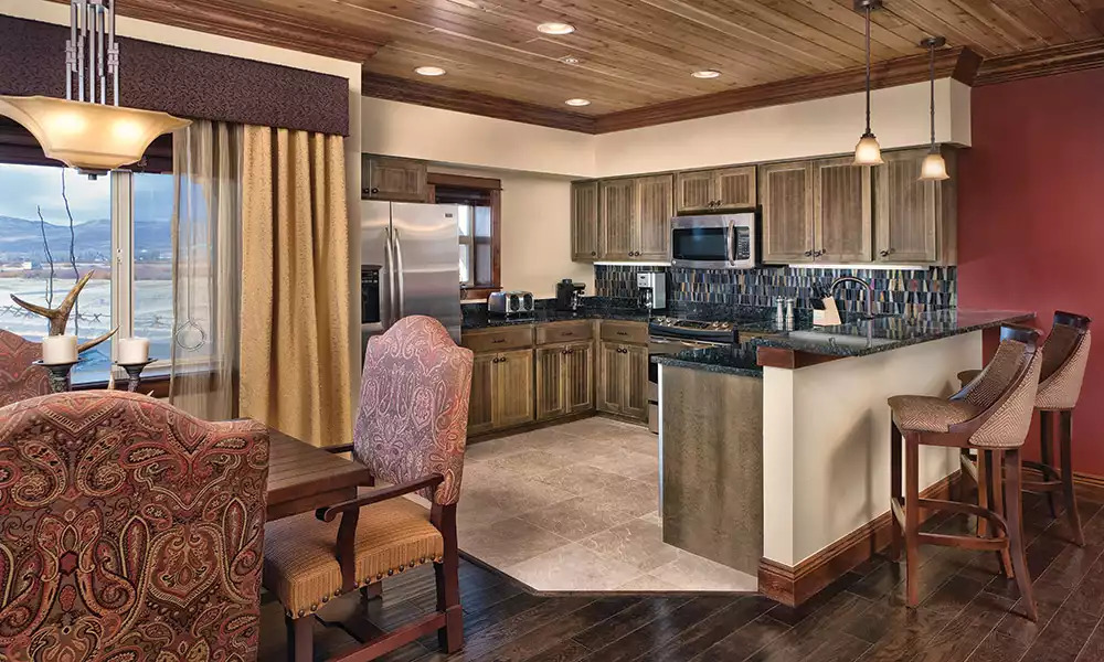 Kitchen & Living Area Kitchen & Living Area - Rocky Mountain Preserve Resort 3bdr Presidential - Granby