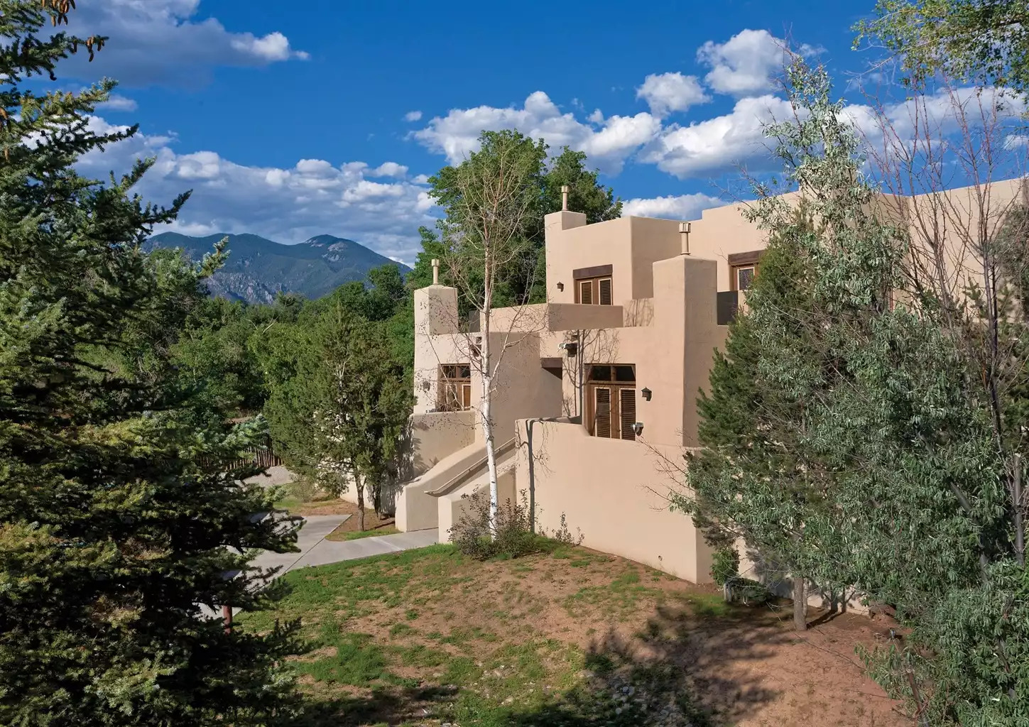 Exterior View Exterior View - Taos Resort Studio - Taos