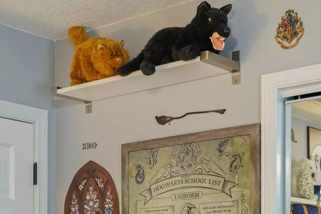 Harry Potter themed bedroom decor.
You will find the accommodations magical and your kids will love their favorite characters that are showcased here. Harry Potter themed bedroom decor.
You will find the accommodations magical and your kids will love their favorite characters that are showcased here. - Heated Saltwater Pool*Harry Potter*Fire Pit*BBQ*EV - St. Augustine